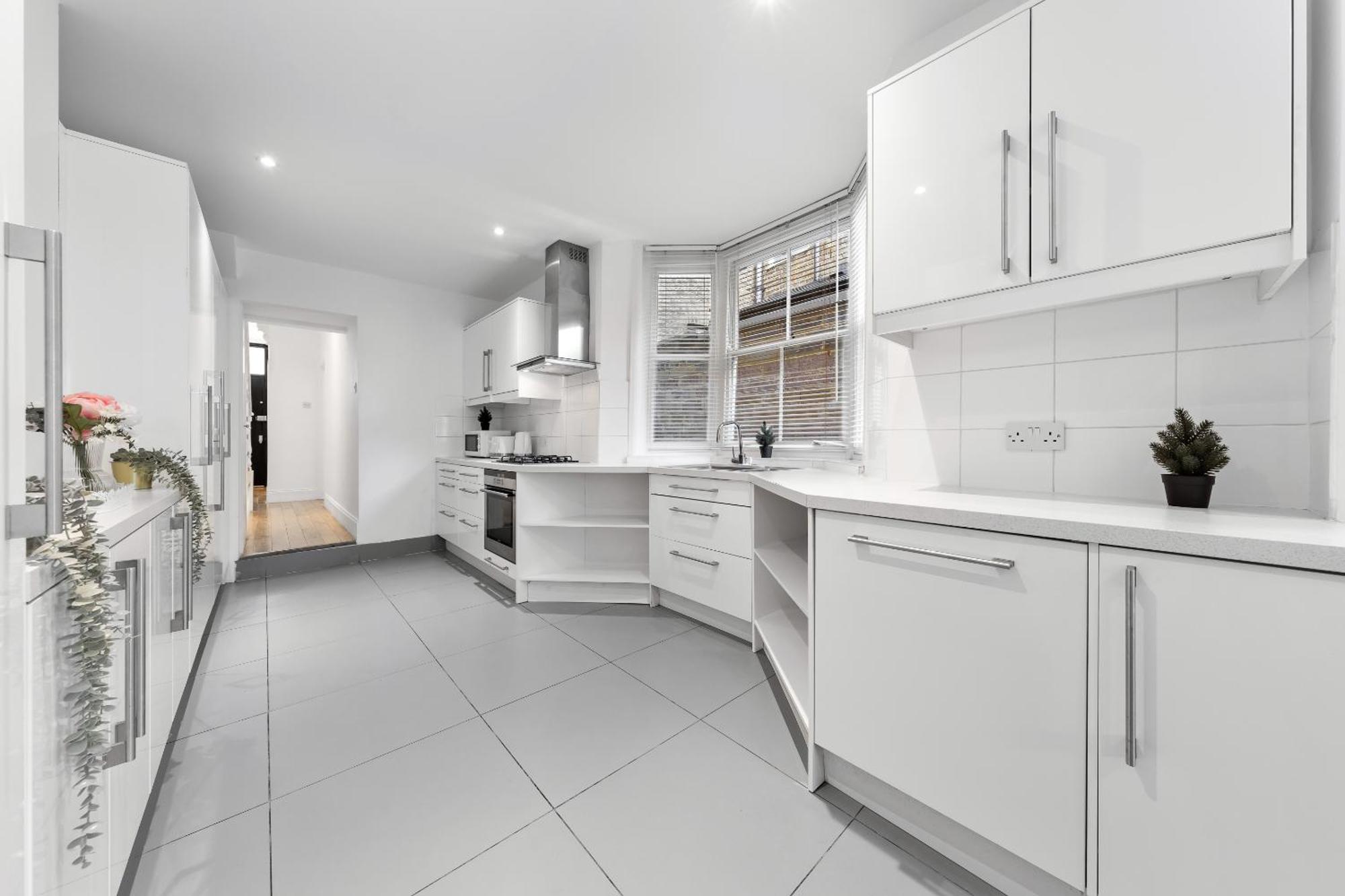 Luxury 4-Bedroom Modern Flat In Central London Steps From Station, Sleeps 9 In Style! Exteriör bild
