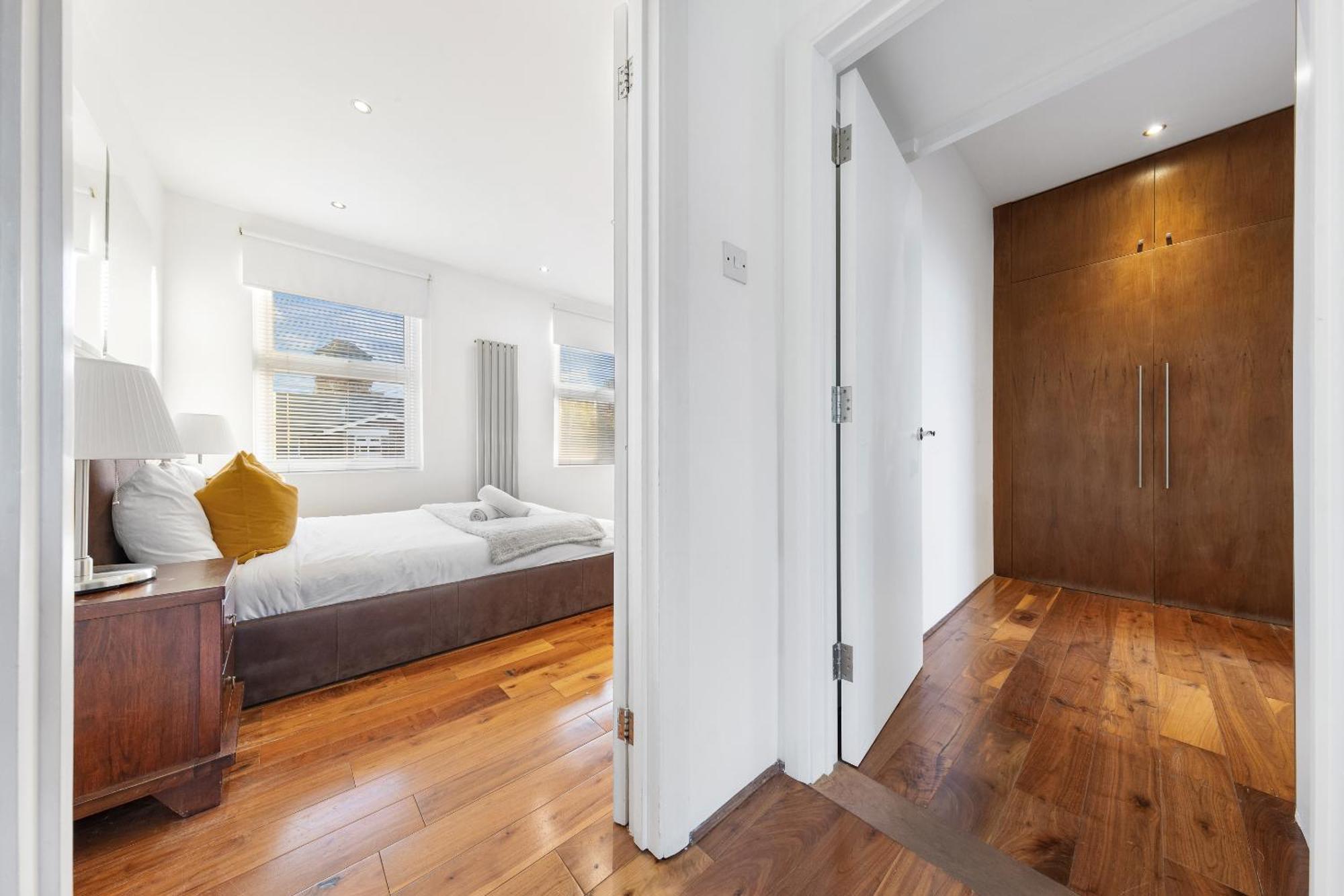 Luxury 4-Bedroom Modern Flat In Central London Steps From Station, Sleeps 9 In Style! Exteriör bild