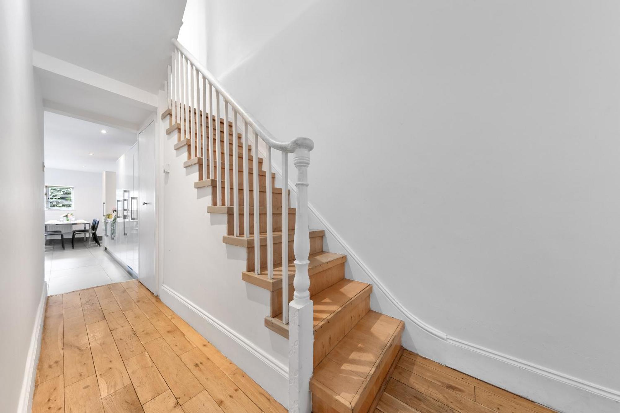Luxury 4-Bedroom Modern Flat In Central London Steps From Station, Sleeps 9 In Style! Exteriör bild