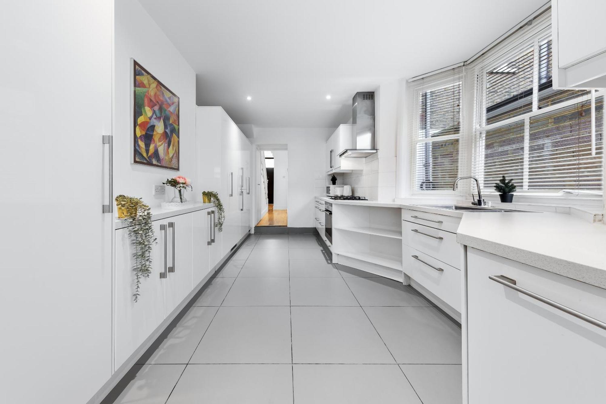 Luxury 4-Bedroom Modern Flat In Central London Steps From Station, Sleeps 9 In Style! Exteriör bild