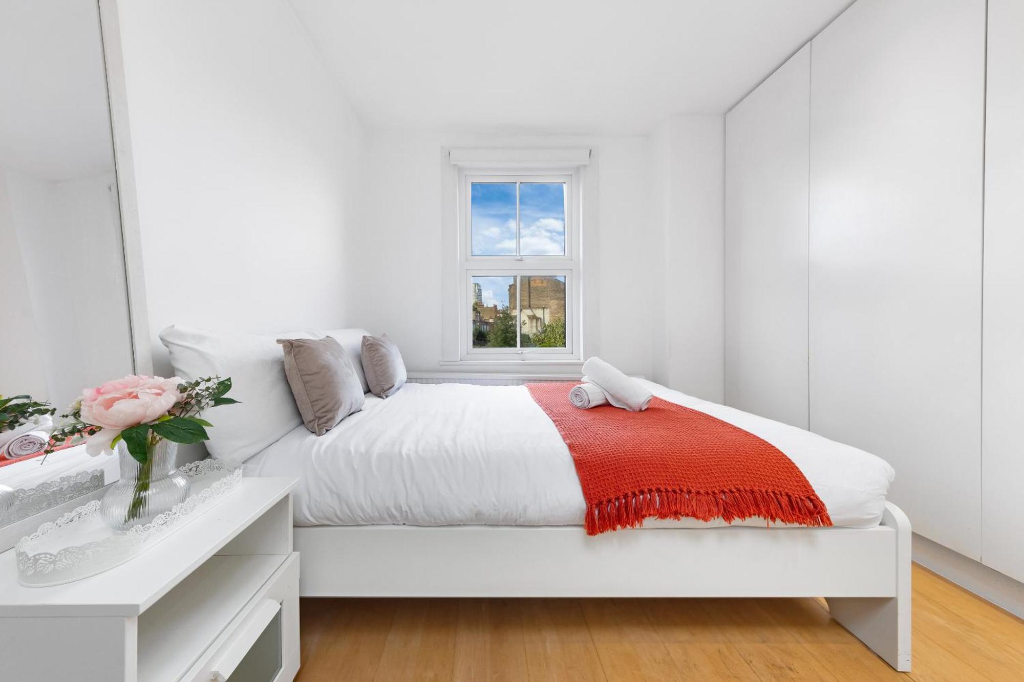 Luxury 4-Bedroom Modern Flat In Central London Steps From Station, Sleeps 9 In Style! Exteriör bild