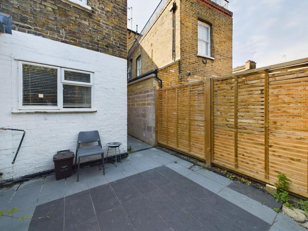 Luxury 4-Bedroom Modern Flat In Central London Steps From Station, Sleeps 9 In Style! Rum bild