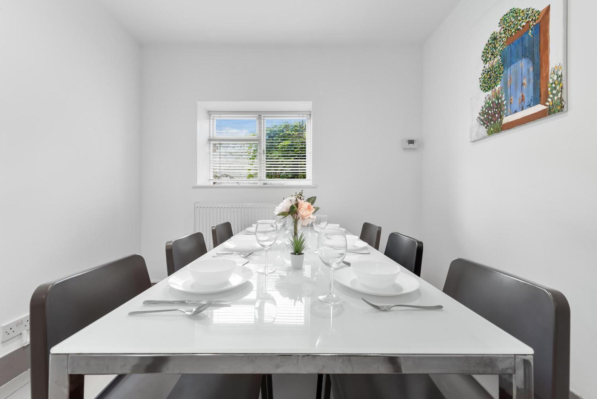 Luxury 4-Bedroom Modern Flat In Central London Steps From Station, Sleeps 9 In Style! Exteriör bild