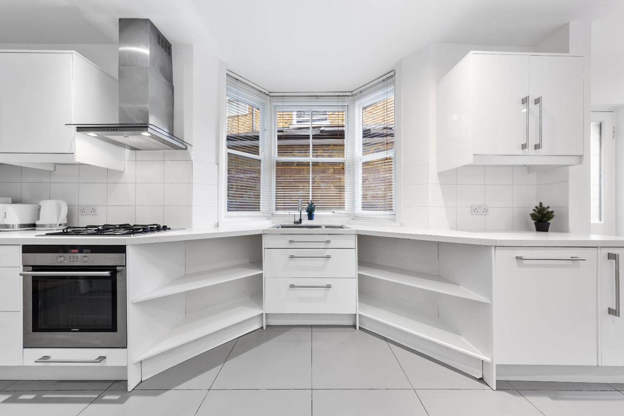 Luxury 4-Bedroom Modern Flat In Central London Steps From Station, Sleeps 9 In Style! Exteriör bild