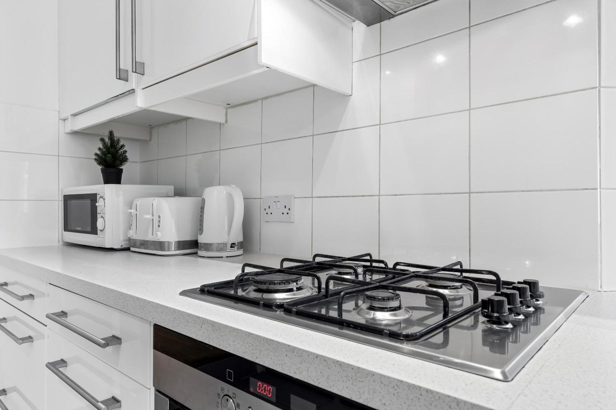 Luxury 4-Bedroom Modern Flat In Central London Steps From Station, Sleeps 9 In Style! Exteriör bild